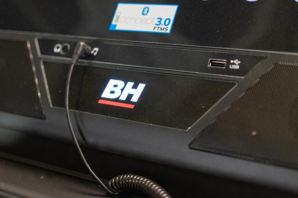 Bieżnia Treningowa RS1000 Led AC G6179 BH Fitness - obrazek 8